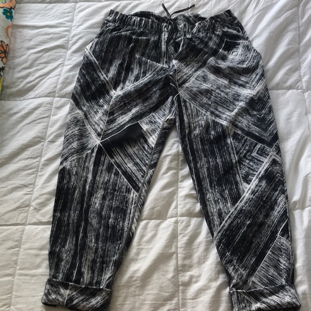 Lulu lemon active pants